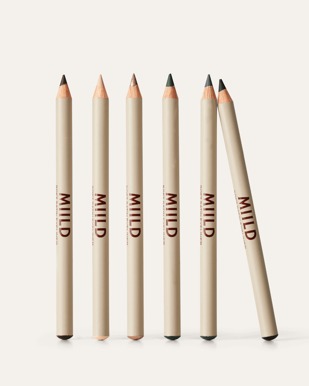 Soft Satin Eyeliner 04 Pearly Champagne Soft Satin Eyeliner 04 Pearly Champagne