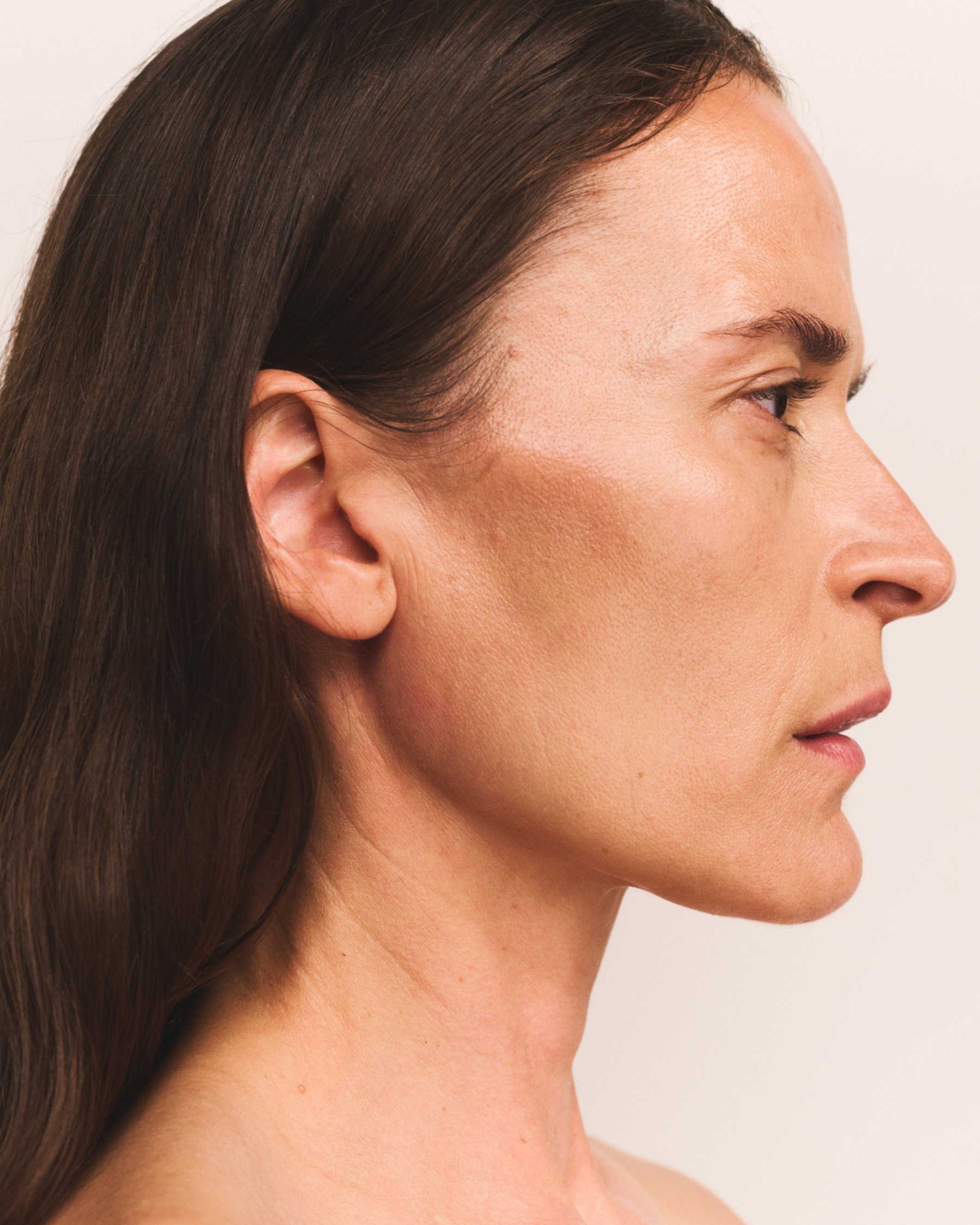 Skin Light Natural Liquid Foundation 04 Daisy Skin Light Natural Liquid Foundation 04 Daisy